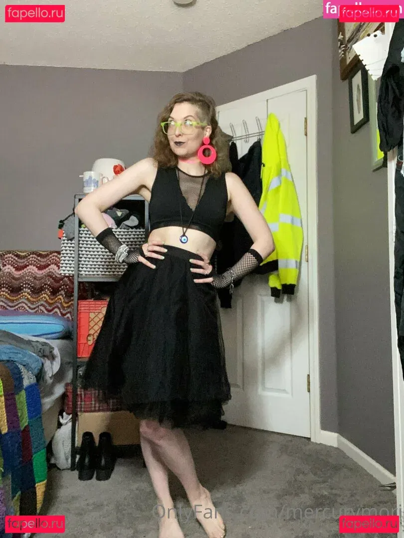 mercurymori Onlyfans Photo Gallery 