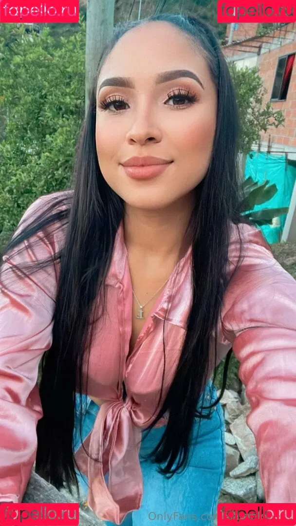sarahlopez1 Onlyfans Photo Gallery 