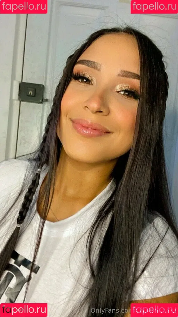 sarahlopez1 Onlyfans Photo Gallery 