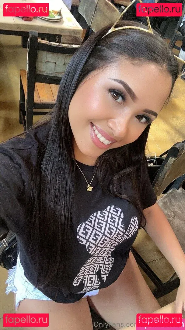 sarahlopez1 Onlyfans Photo Gallery 