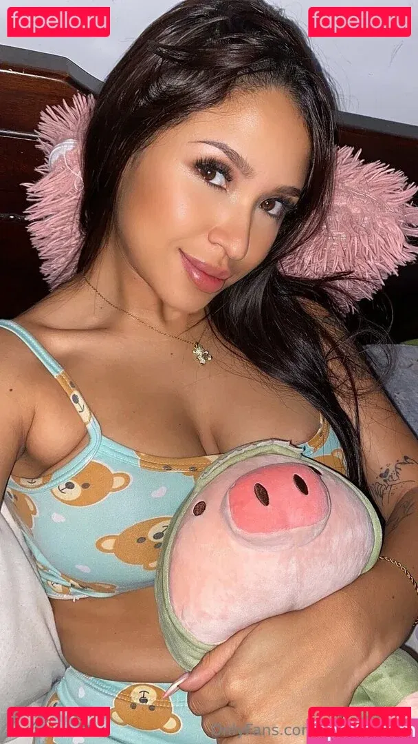 sarahlopez1 Onlyfans Photo Gallery 