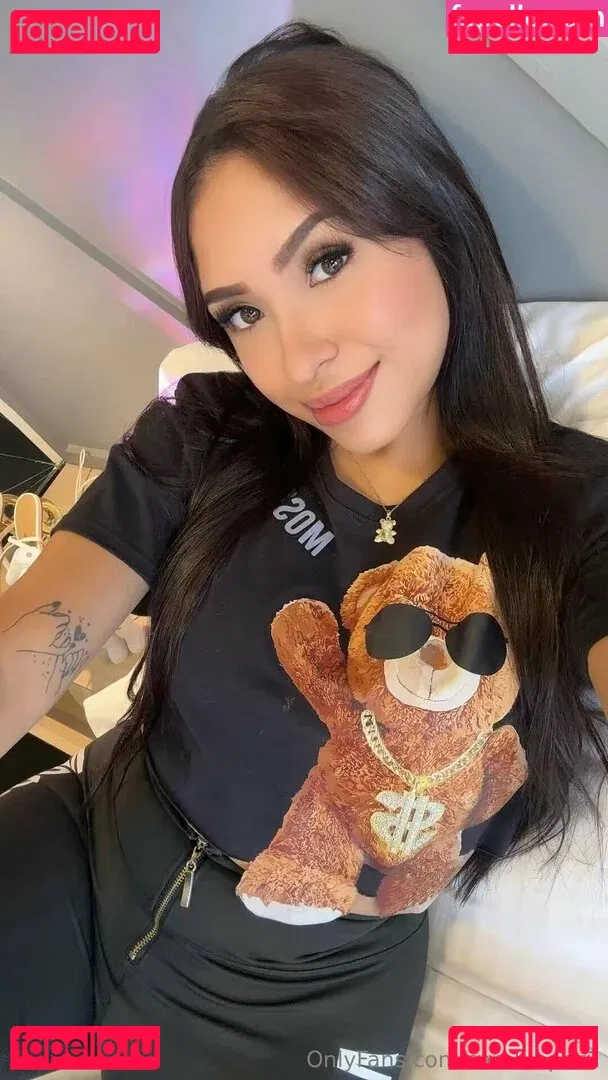 sarahlopez1 Onlyfans Photo Gallery 