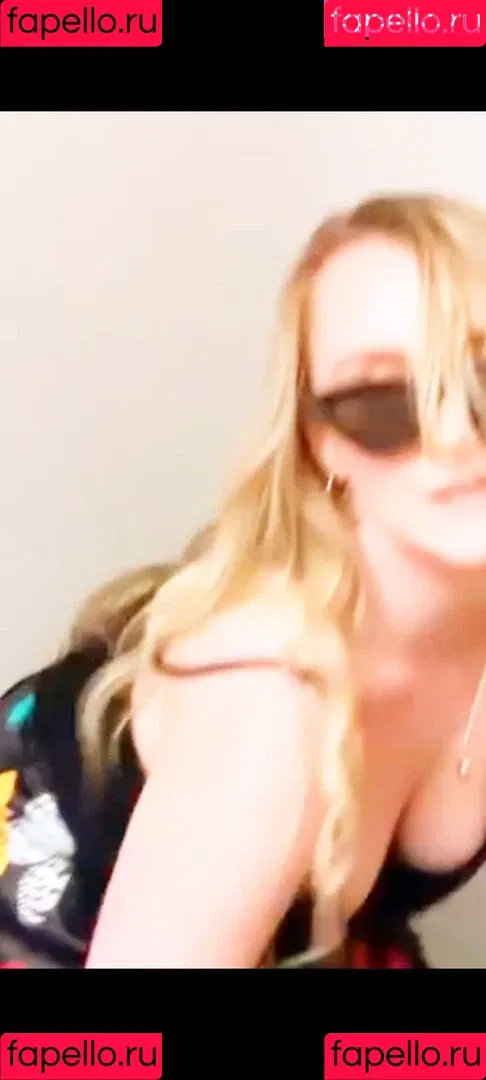 Evanna Lynch Onlyfans Photo Gallery 