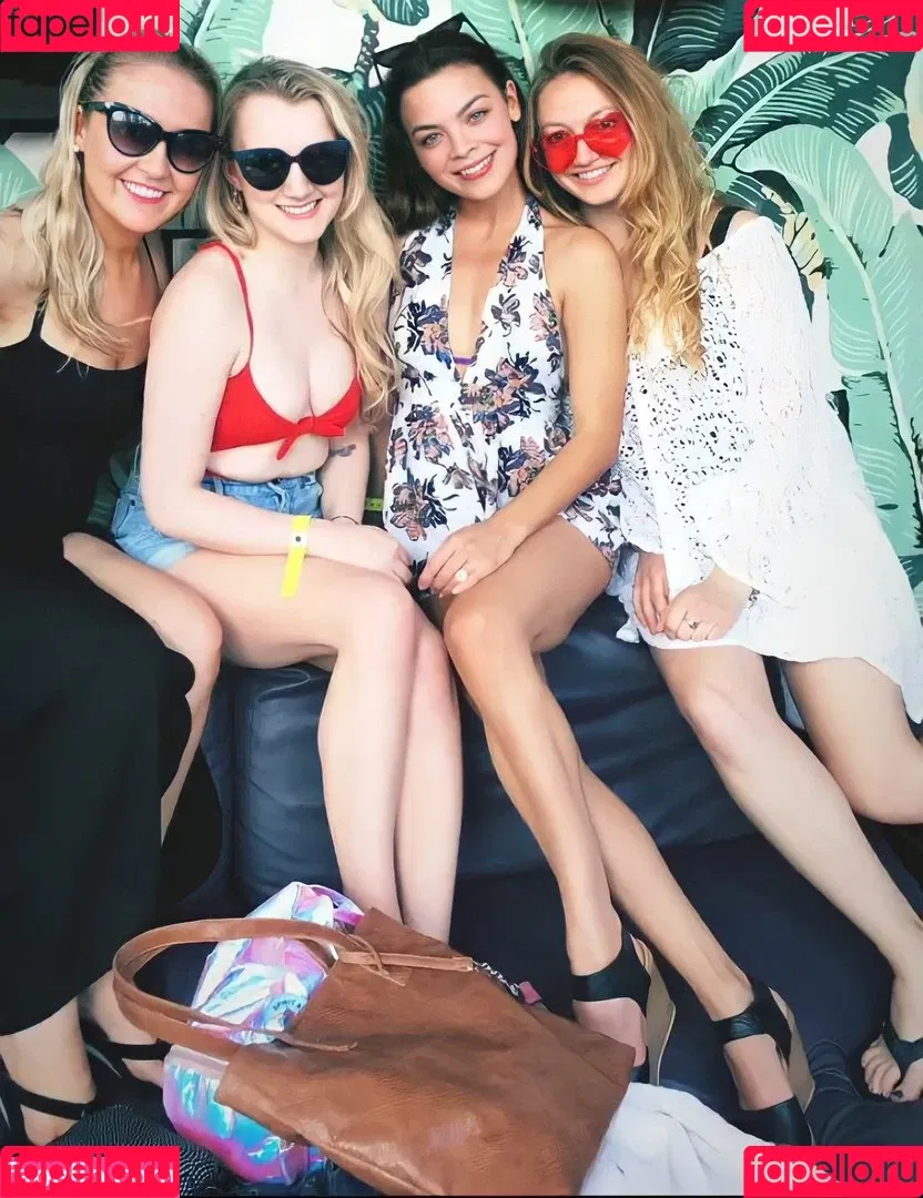 Evanna Lynch Onlyfans Photo Gallery 