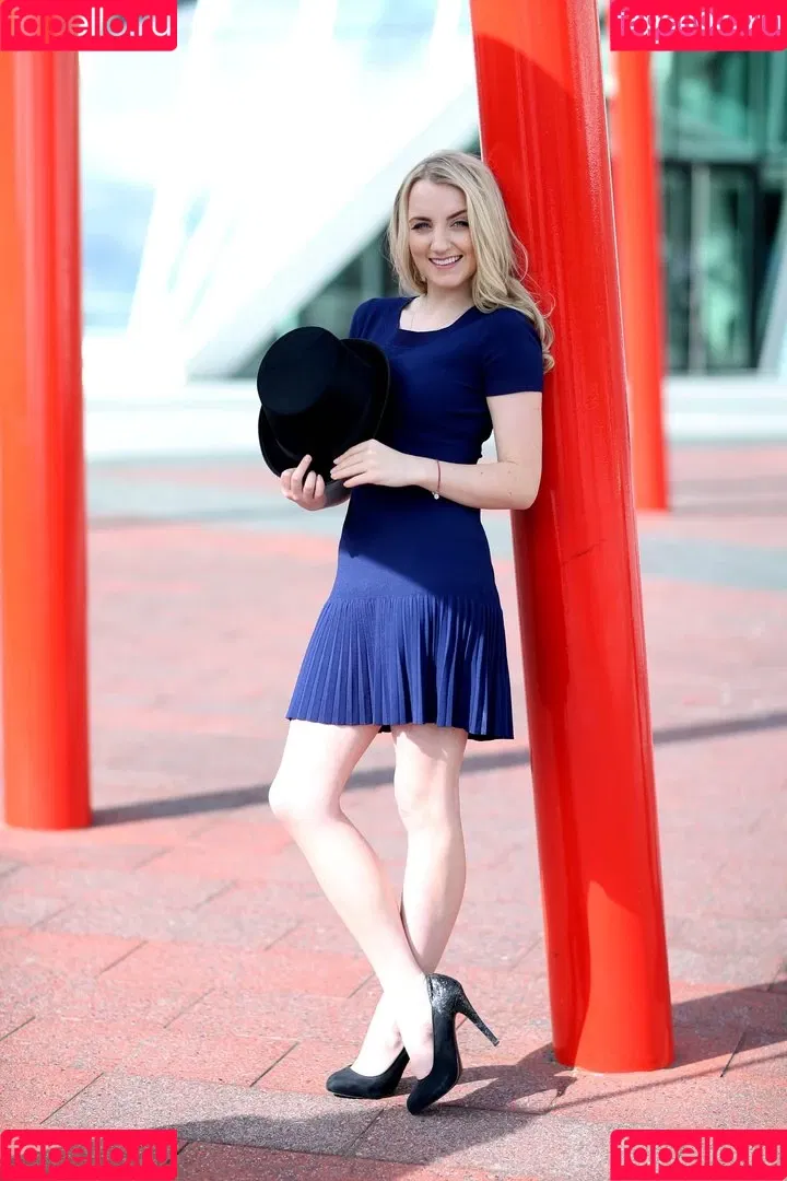 Evanna Lynch Onlyfans Photo Gallery 