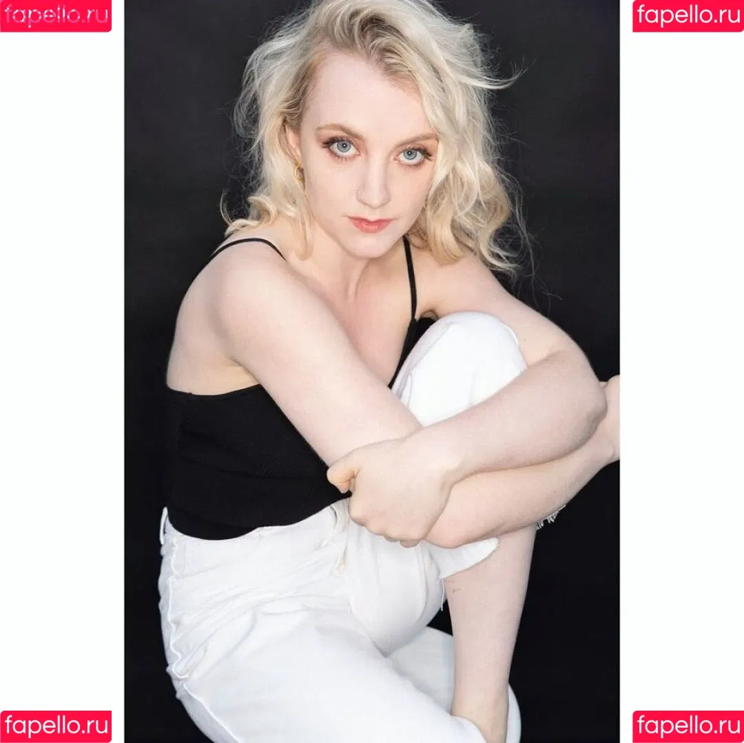 Evanna Lynch Onlyfans Photo Gallery 
