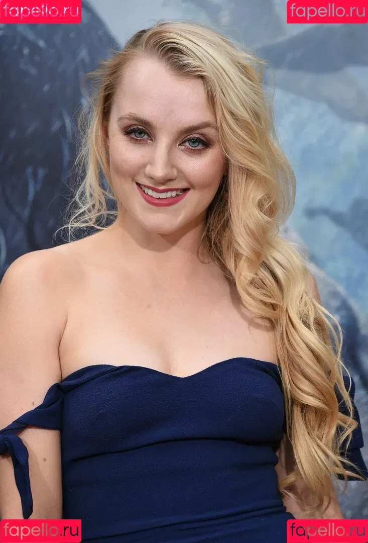 Evanna Lynch Onlyfans Photo Gallery 
