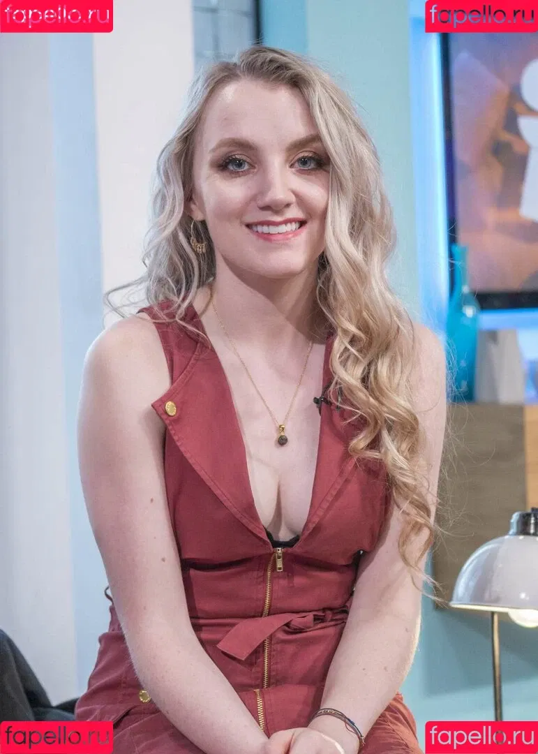 Evanna Lynch Onlyfans Photo Gallery 