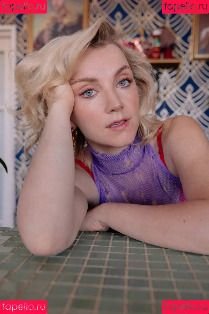 Evanna Lynch Onlyfans Photo Gallery 