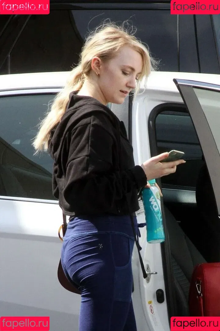 Evanna Lynch Onlyfans Photo Gallery 