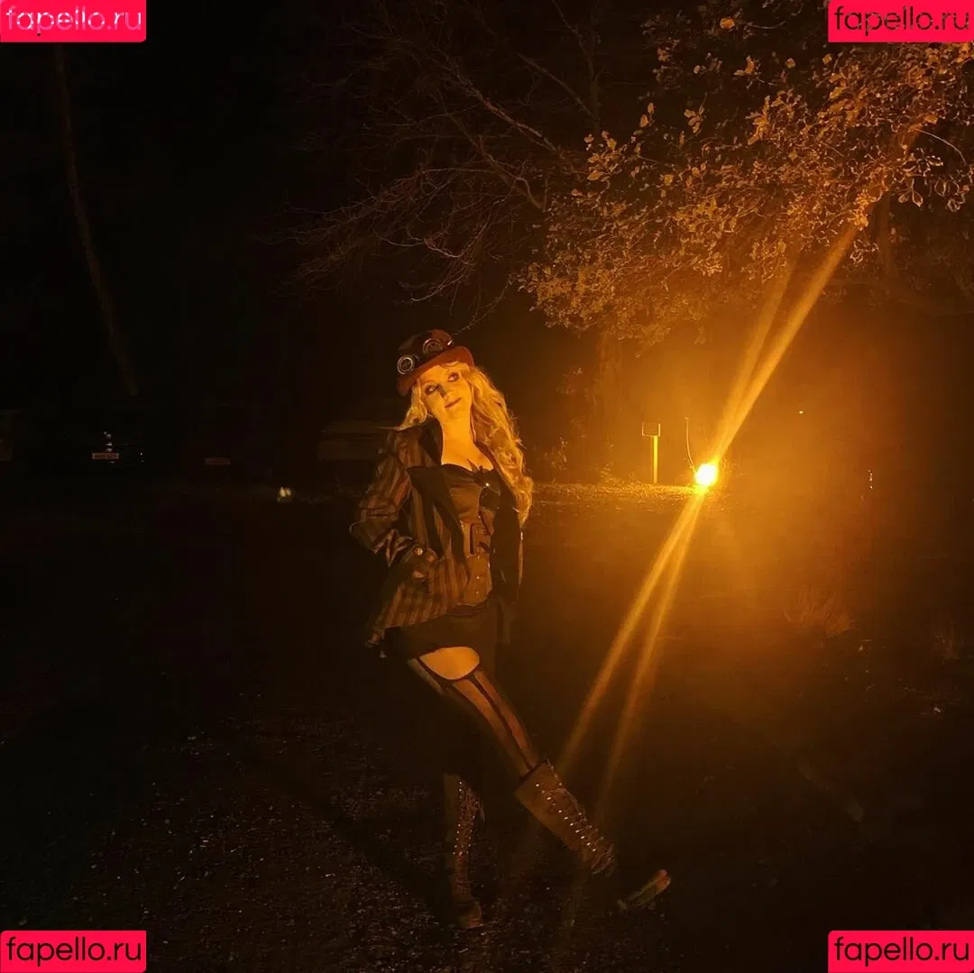 Evanna Lynch Onlyfans Photo Gallery 