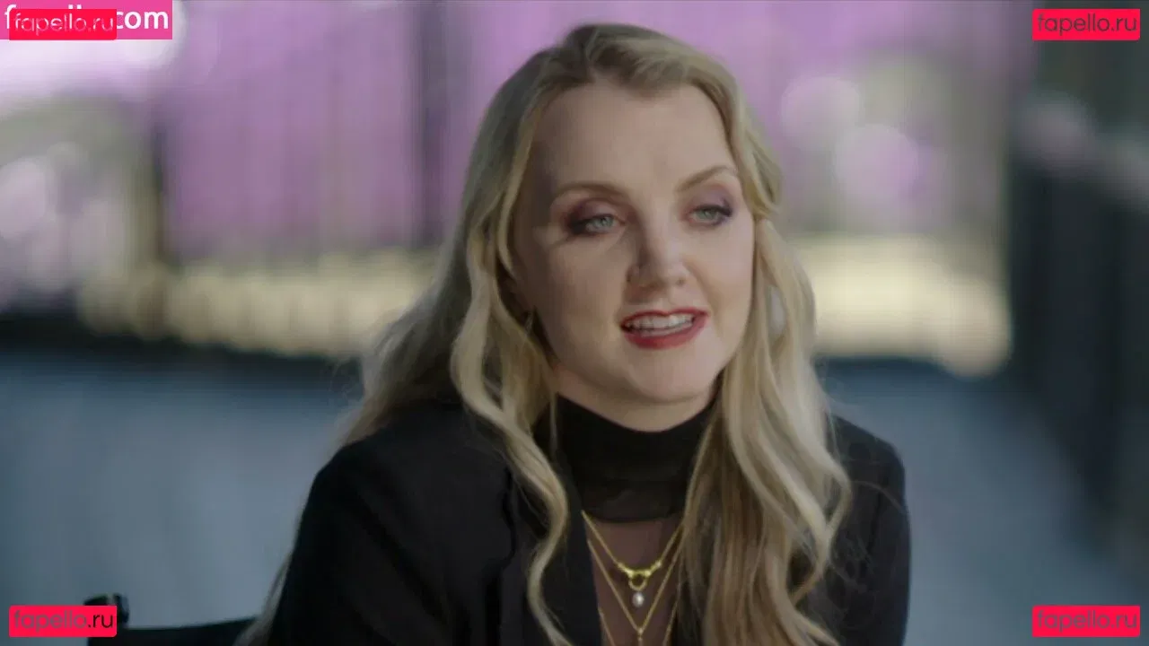 Evanna Lynch Onlyfans Photo Gallery 