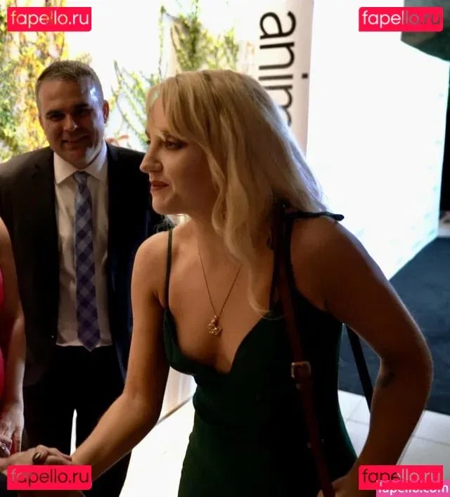 Evanna Lynch Onlyfans Photo Gallery 