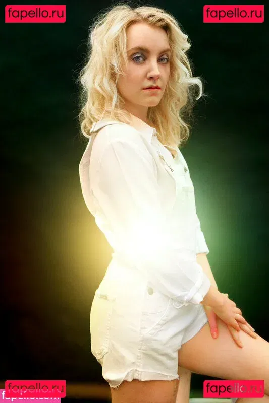 Evanna Lynch Onlyfans Photo Gallery 