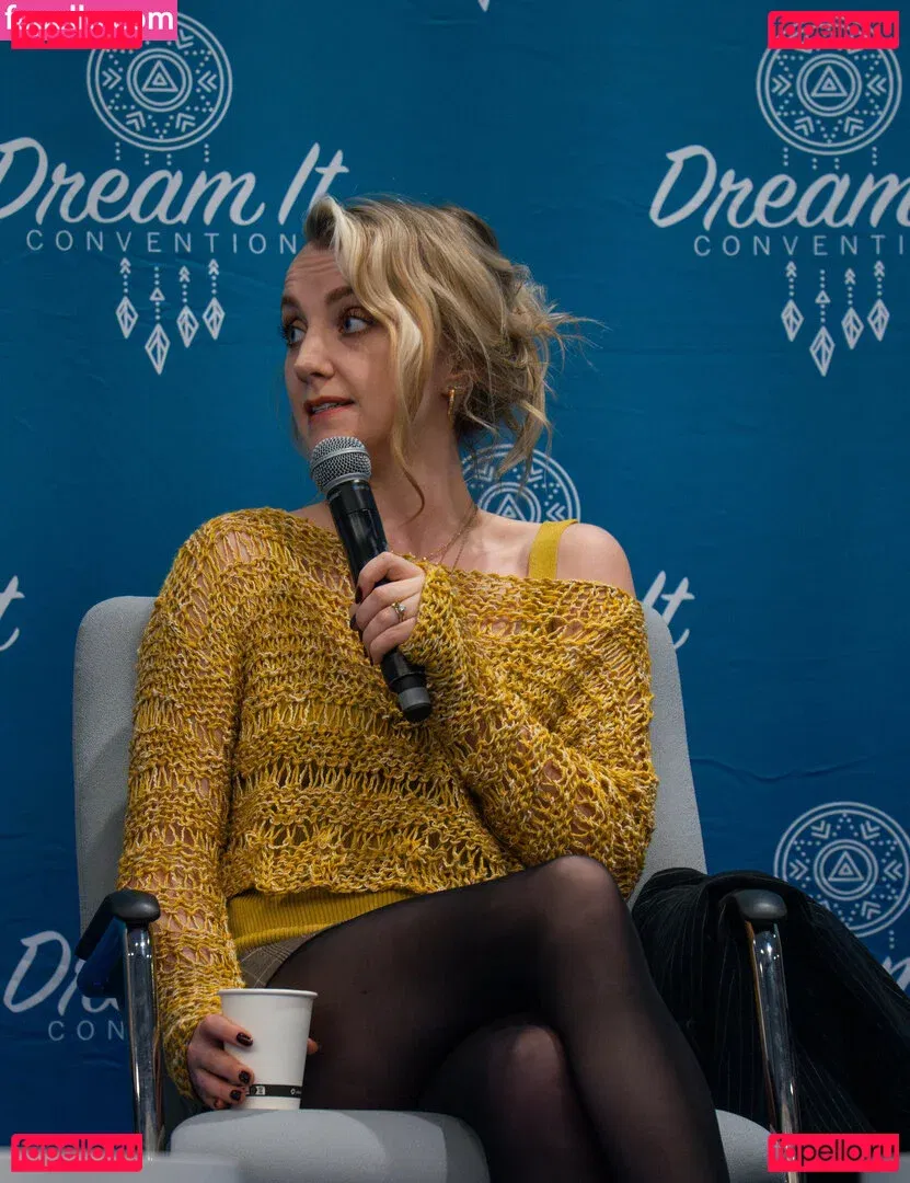 Evanna Lynch Onlyfans Photo Gallery 