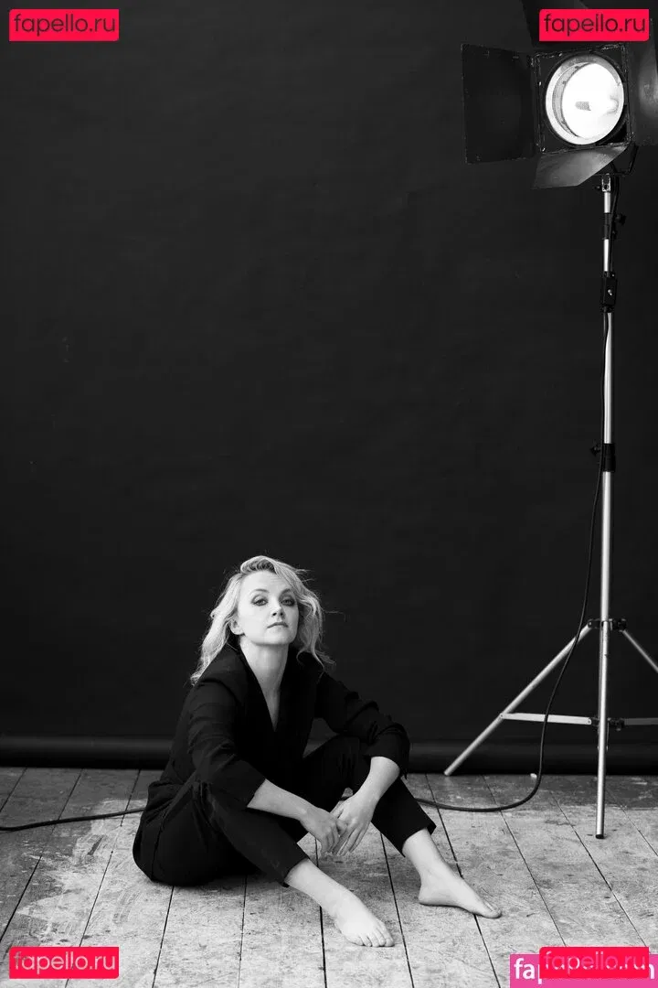 Evanna Lynch Onlyfans Photo Gallery 