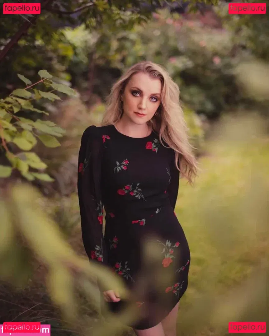 Evanna Lynch Onlyfans Photo Gallery 