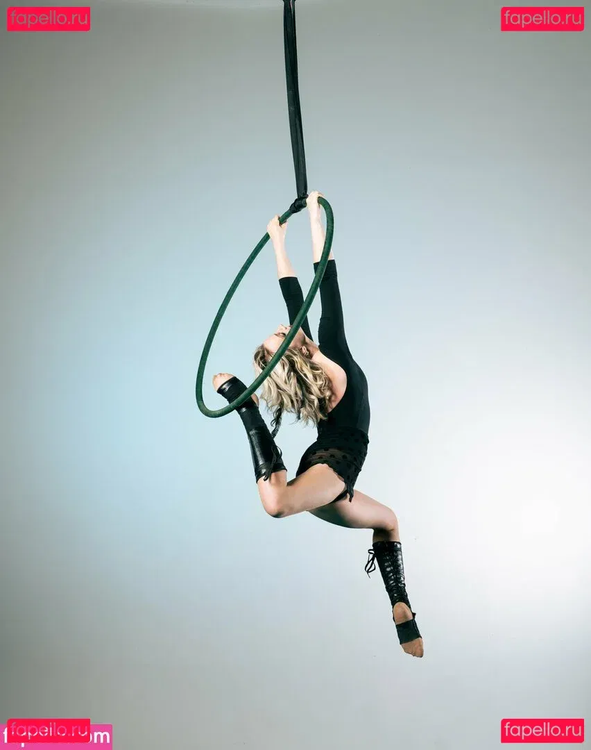 Evanna Lynch Onlyfans Photo Gallery 