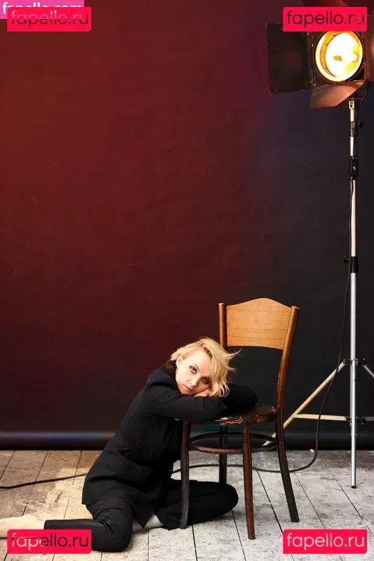 Evanna Lynch Onlyfans Photo Gallery 