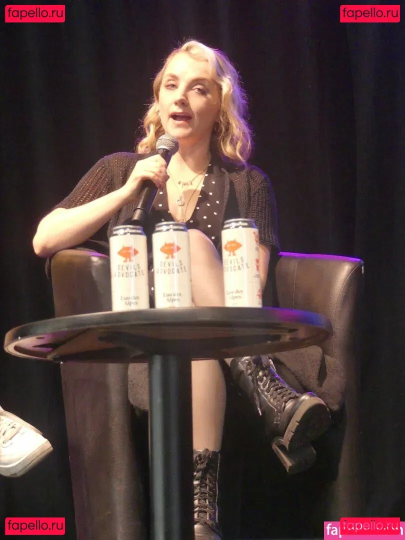 Evanna Lynch Onlyfans Photo Gallery 