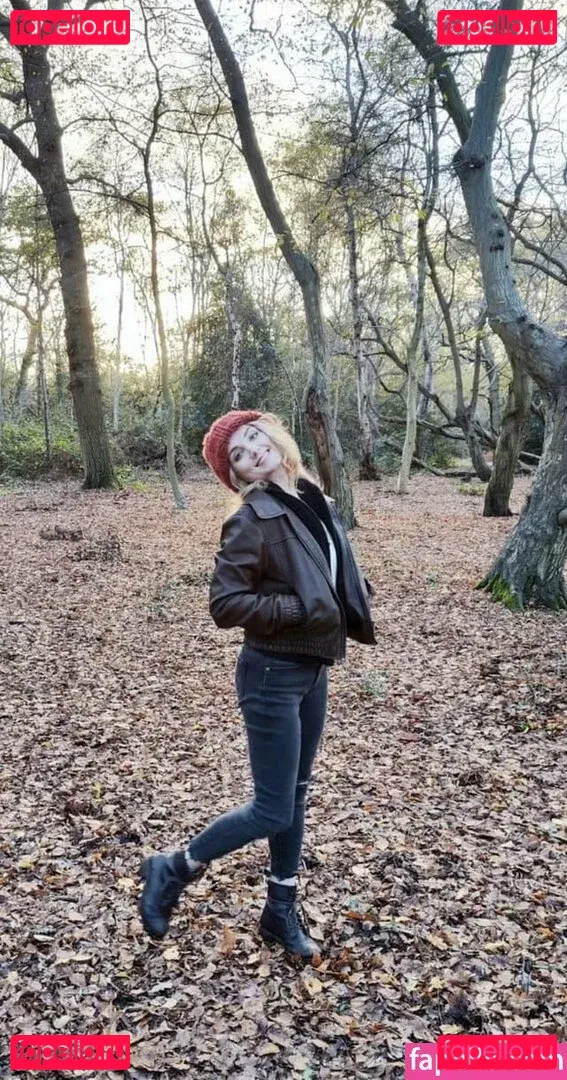 Evanna Lynch Onlyfans Photo Gallery 