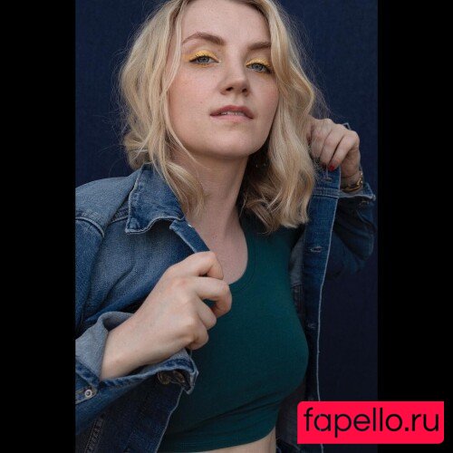 Evanna Lynch Onlyfans Photo Gallery 