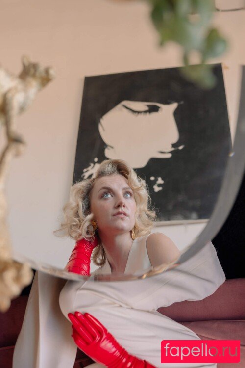 Evanna Lynch Onlyfans Photo Gallery 