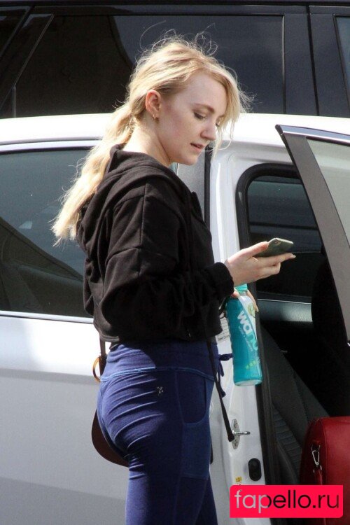 Evanna Lynch Onlyfans Photo Gallery 