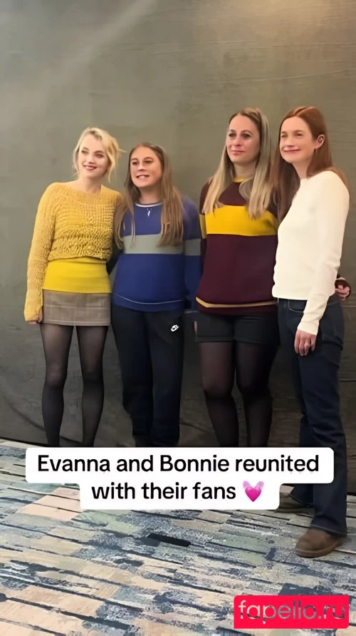 Evanna Lynch Onlyfans Photo Gallery 