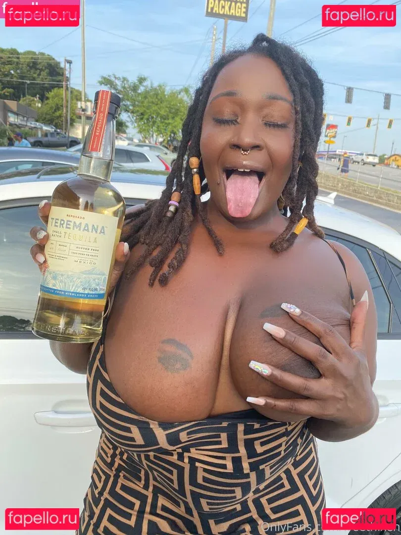 freethixen Onlyfans Photo Gallery 