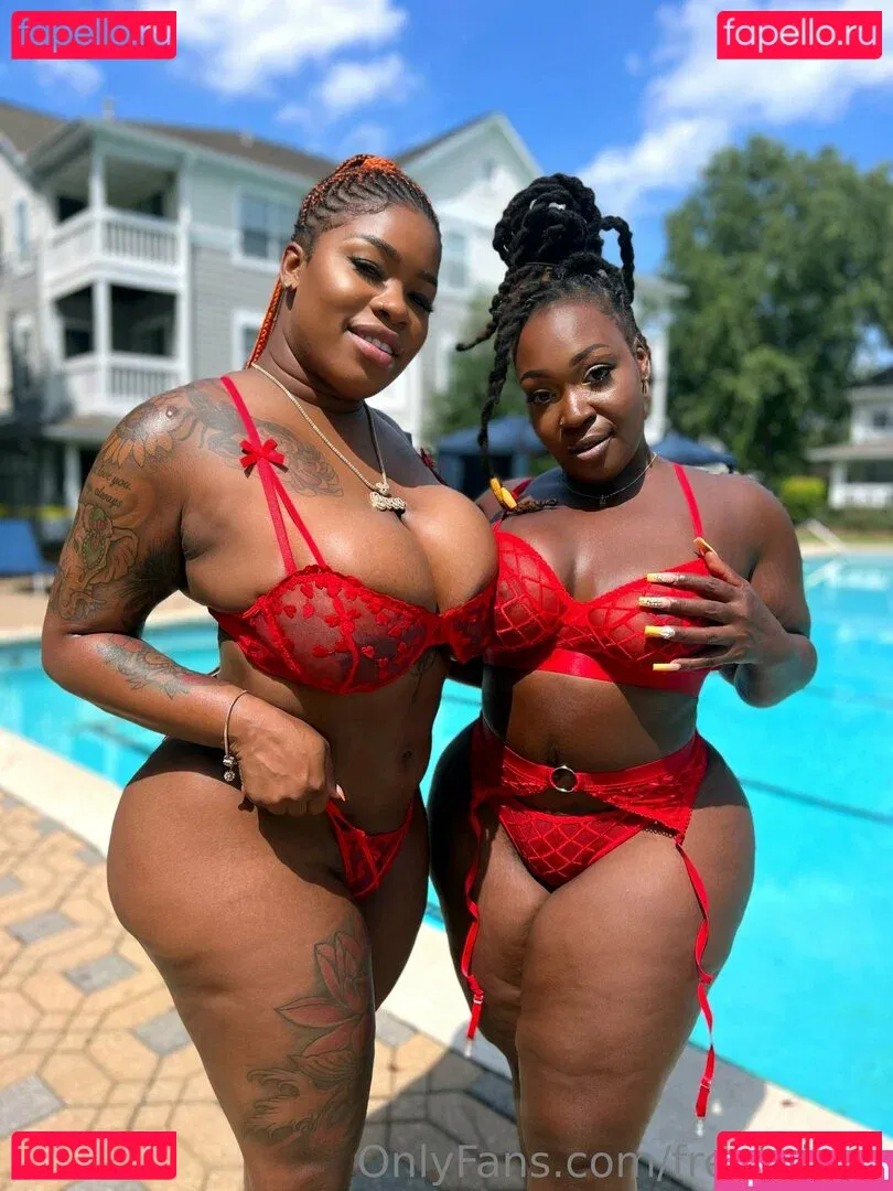 freethixen Onlyfans Photo Gallery 