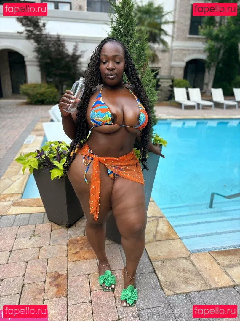 freethixen Onlyfans Photo Gallery 