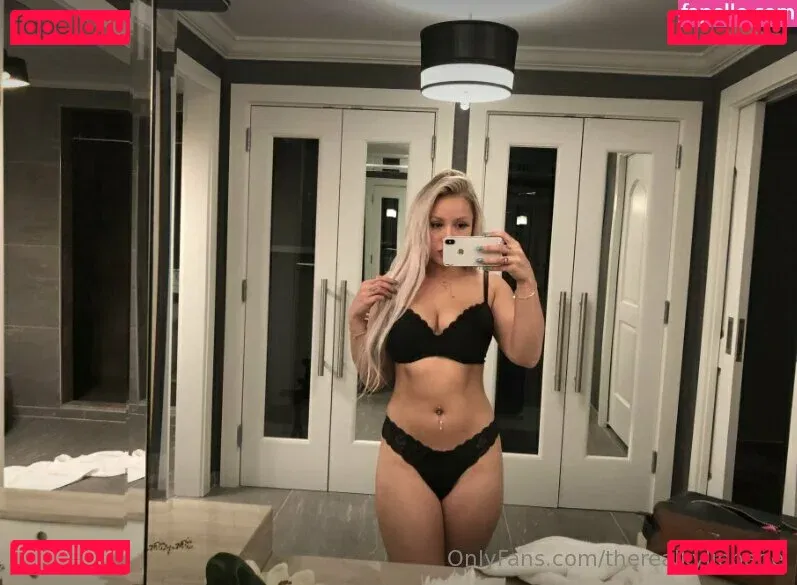 therealkyliepage Onlyfans Photo Gallery 