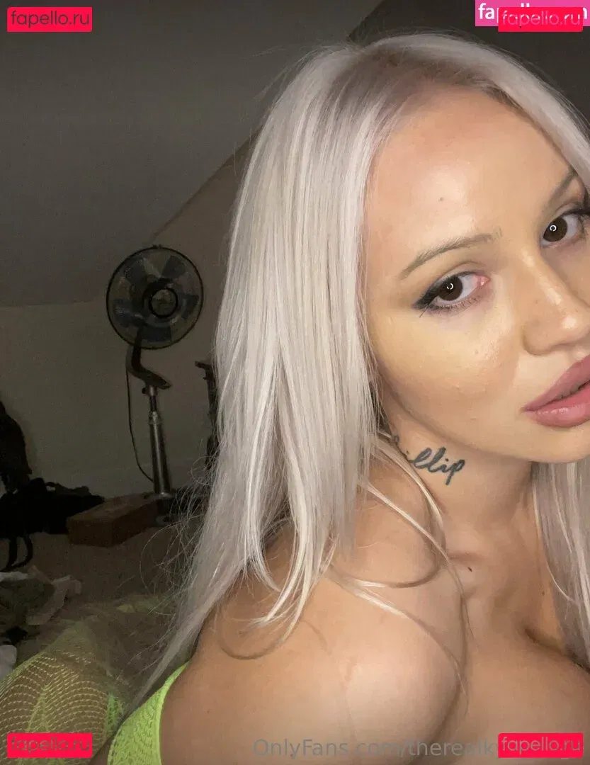 therealkyliepage Onlyfans Photo Gallery 