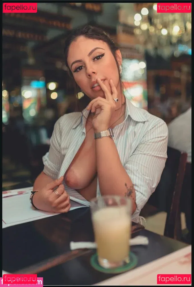 Caroline Trevisan Onlyfans Photo Gallery 