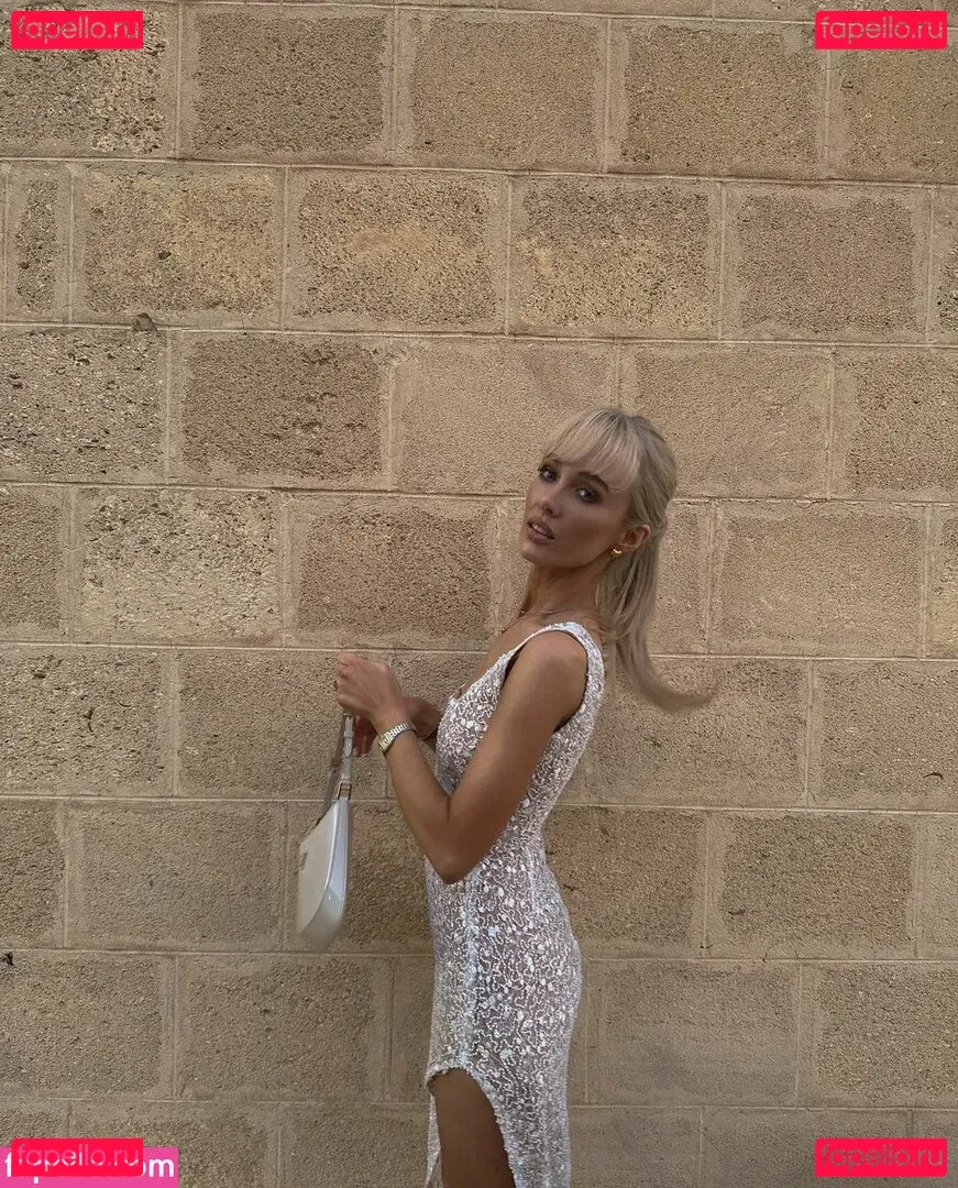 Nicola Hughes Onlyfans Photo Gallery 