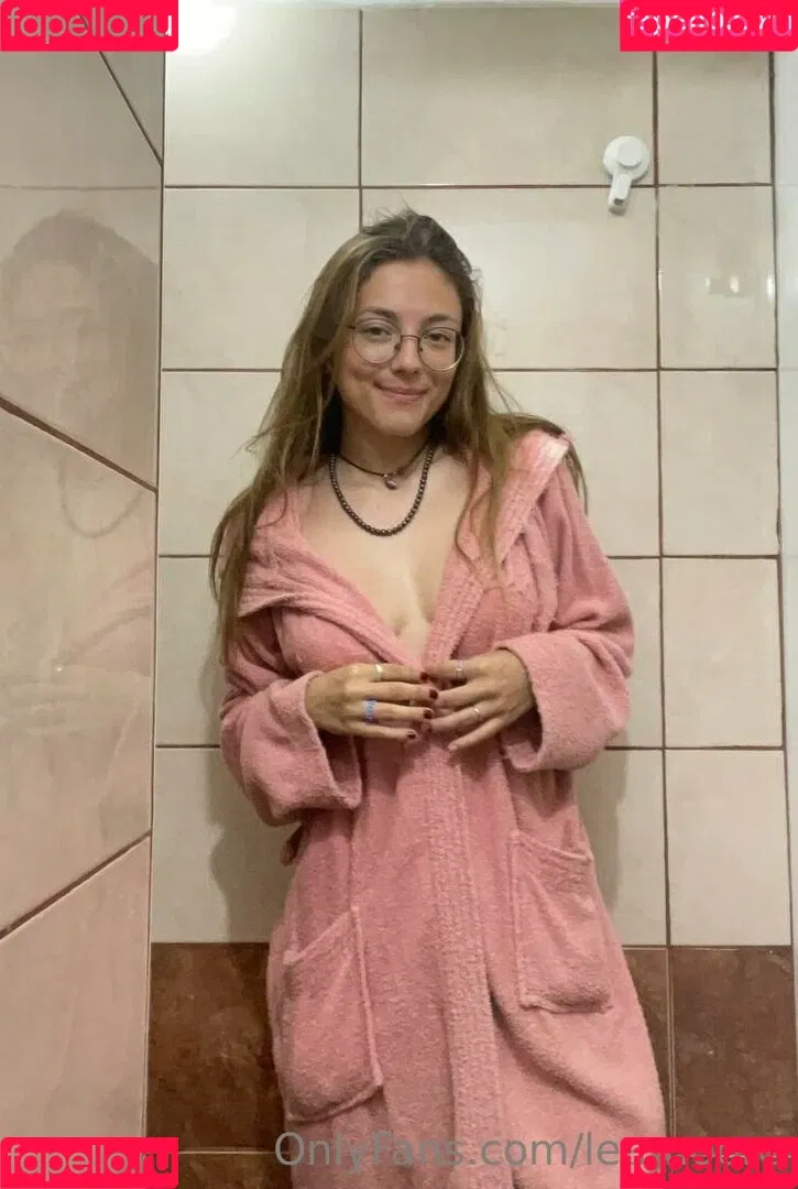 leamoore Onlyfans Photo Gallery 