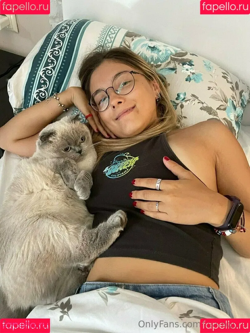 leamoore Onlyfans Photo Gallery 