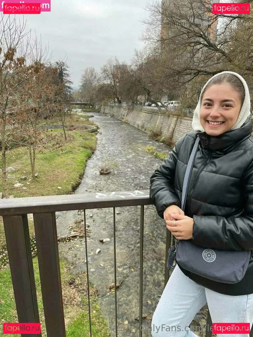 leamoore Onlyfans Photo Gallery 