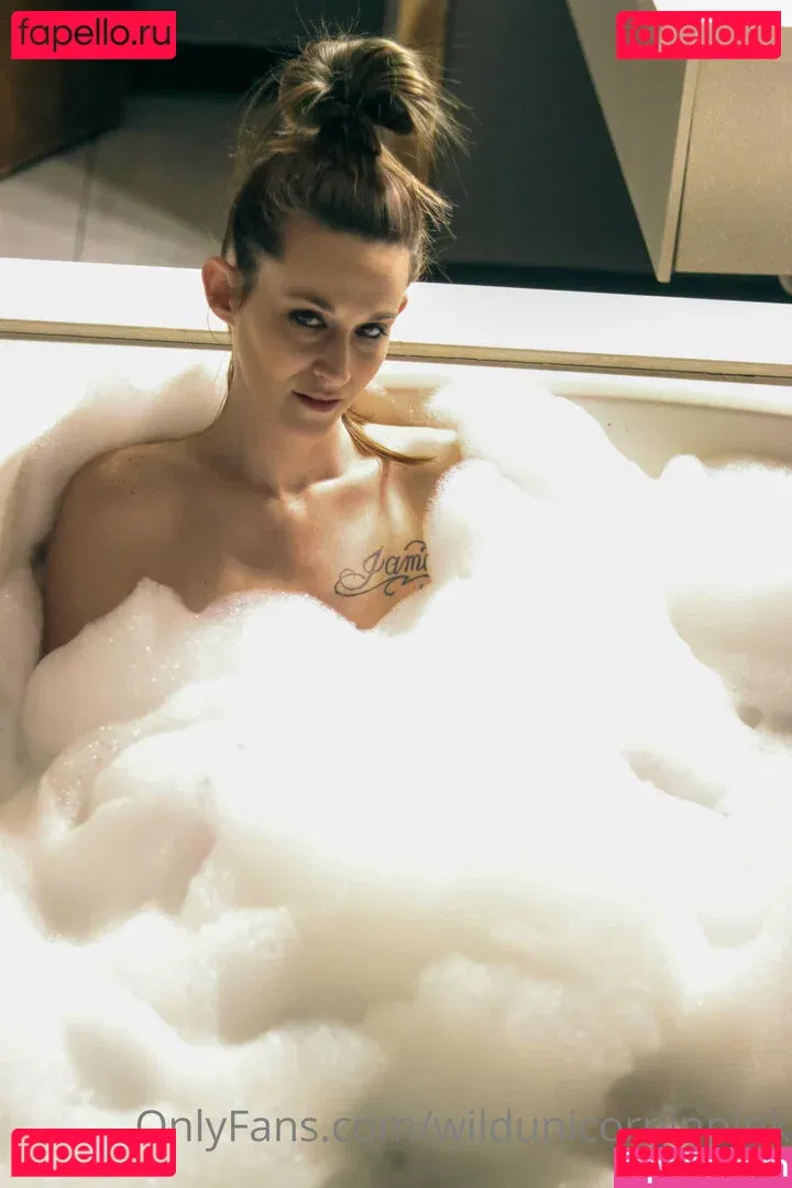 wildunicorninpink Onlyfans Photo Gallery 