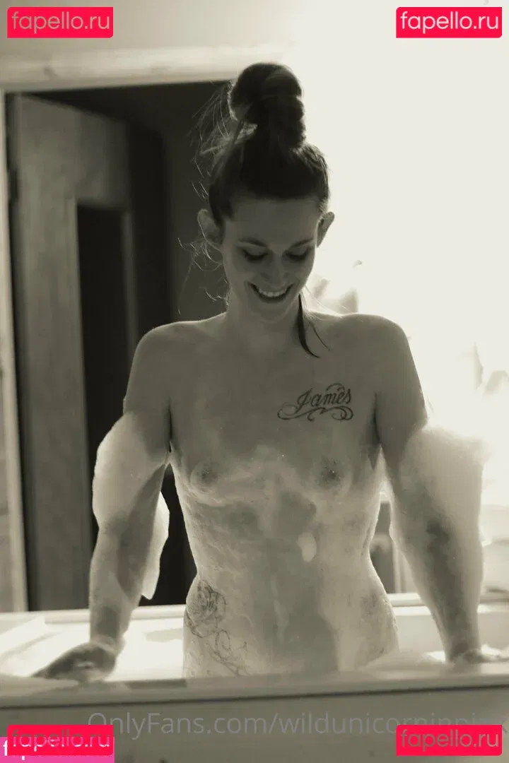 wildunicorninpink Onlyfans Photo Gallery 