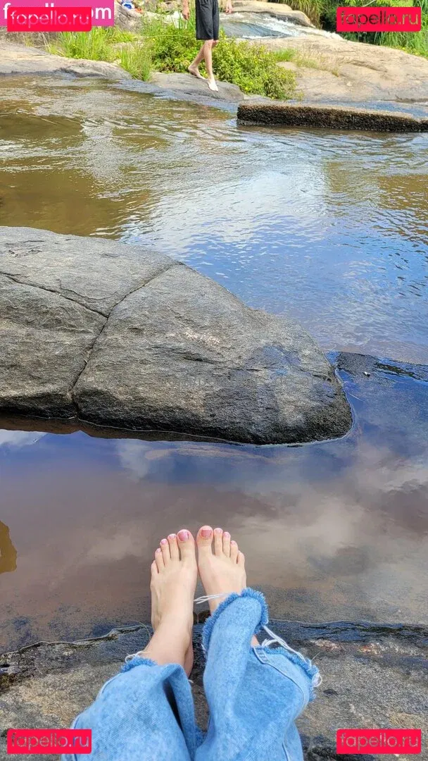 pezinhos_de_anjoo Onlyfans Photo Gallery 