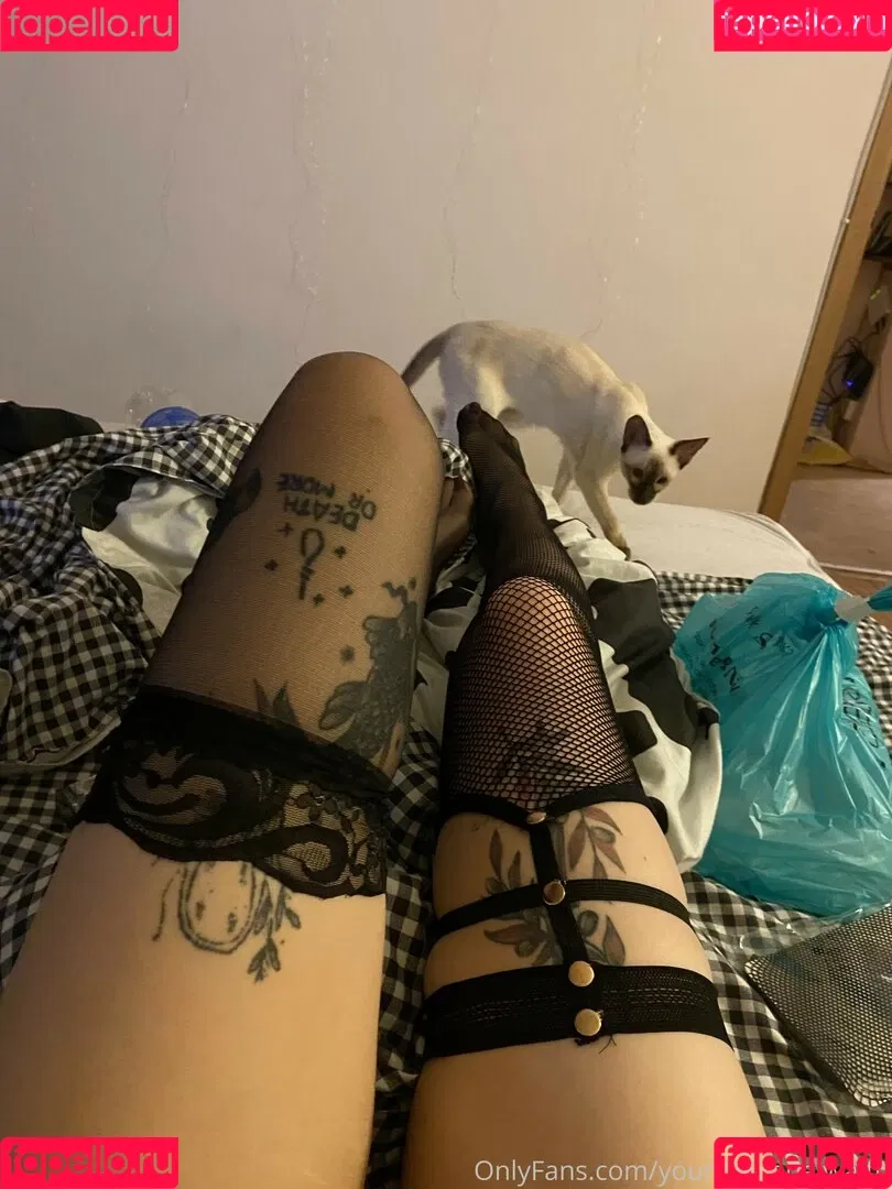Yourpersonalwaifu Onlyfans Photo Gallery 