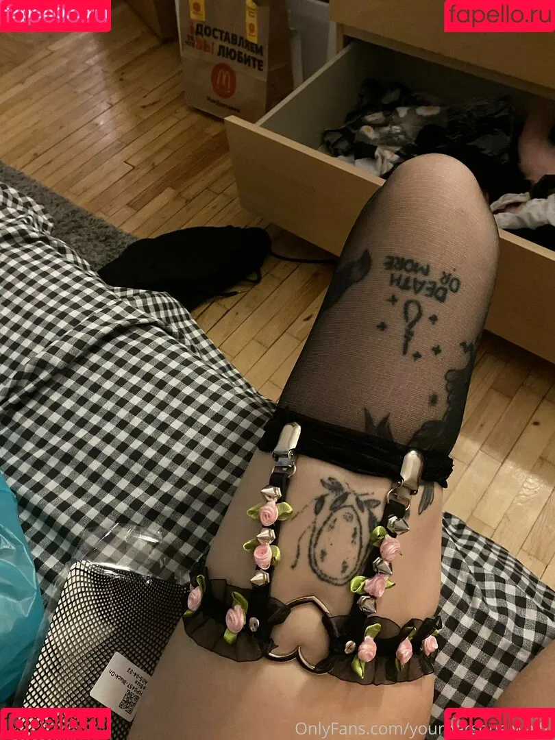 Yourpersonalwaifu Onlyfans Photo Gallery 