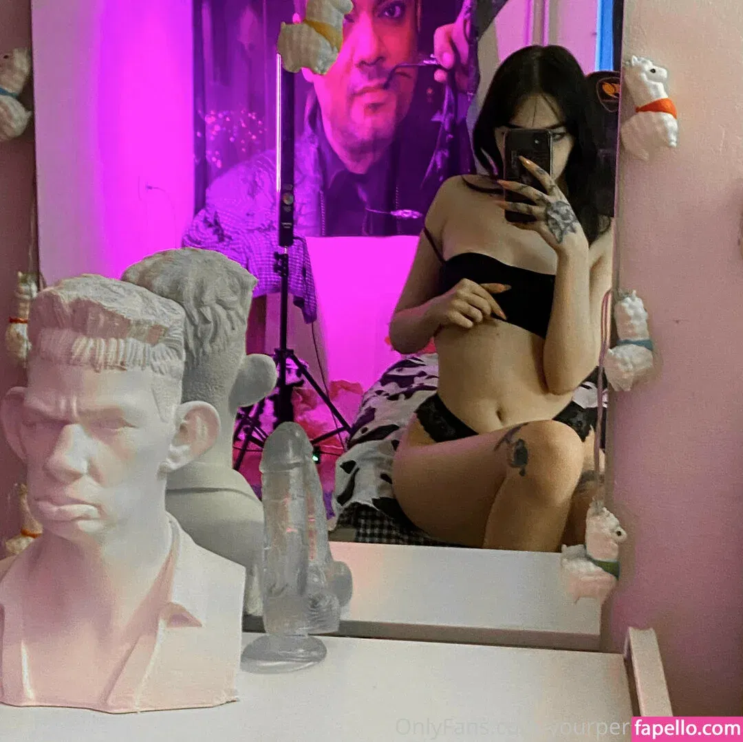 Yourpersonalwaifu Onlyfans Photo Gallery 