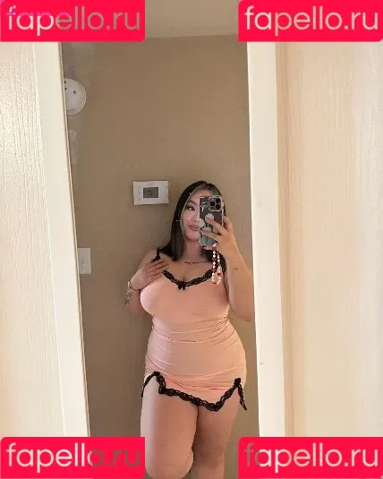 Valentine Thao Onlyfans Photo Gallery 