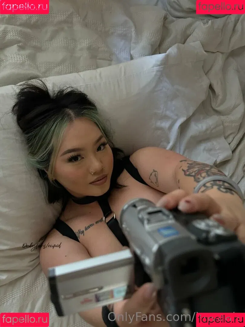 Valentine Thao Onlyfans Photo Gallery 