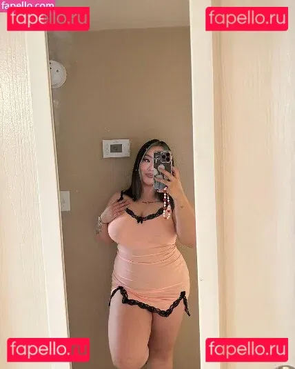 Valentine Thao Onlyfans Photo Gallery 