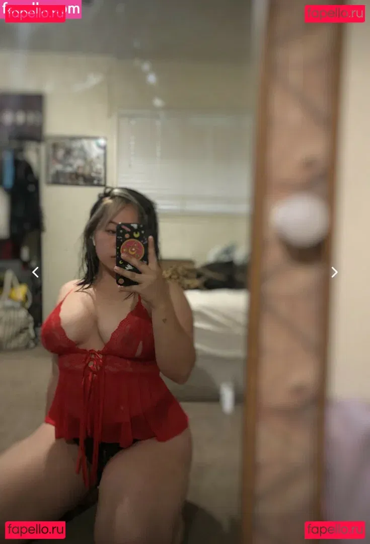 Valentine Thao Onlyfans Photo Gallery 