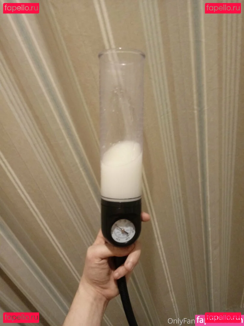 flounch Onlyfans Photo Gallery 